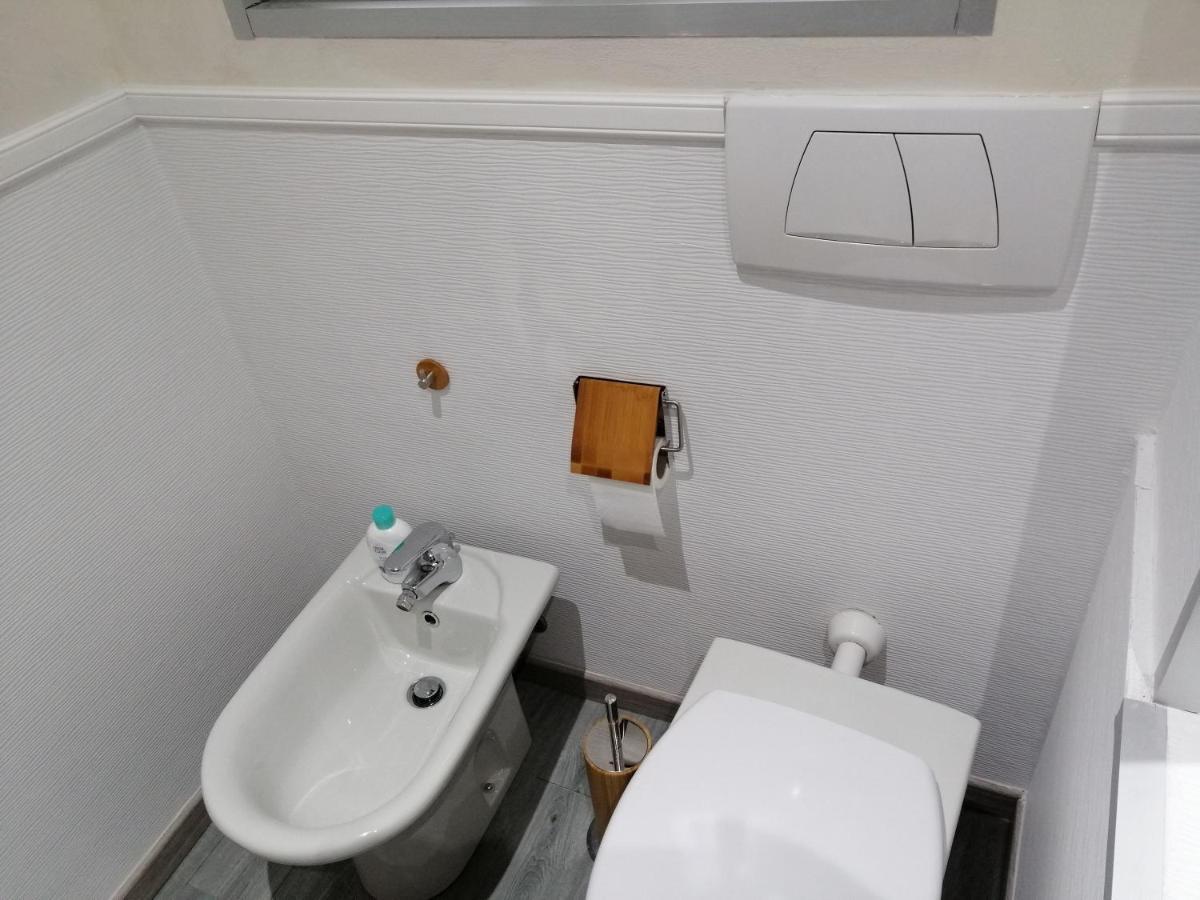 バーリNewhouse Dei Milleアパートメント エクステリア 写真